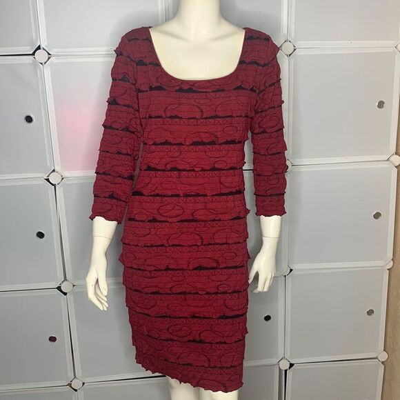 Max Studio 3/4 Sleeve BodyCon Ruffle Dress Size Medium - Picture 1 of 11